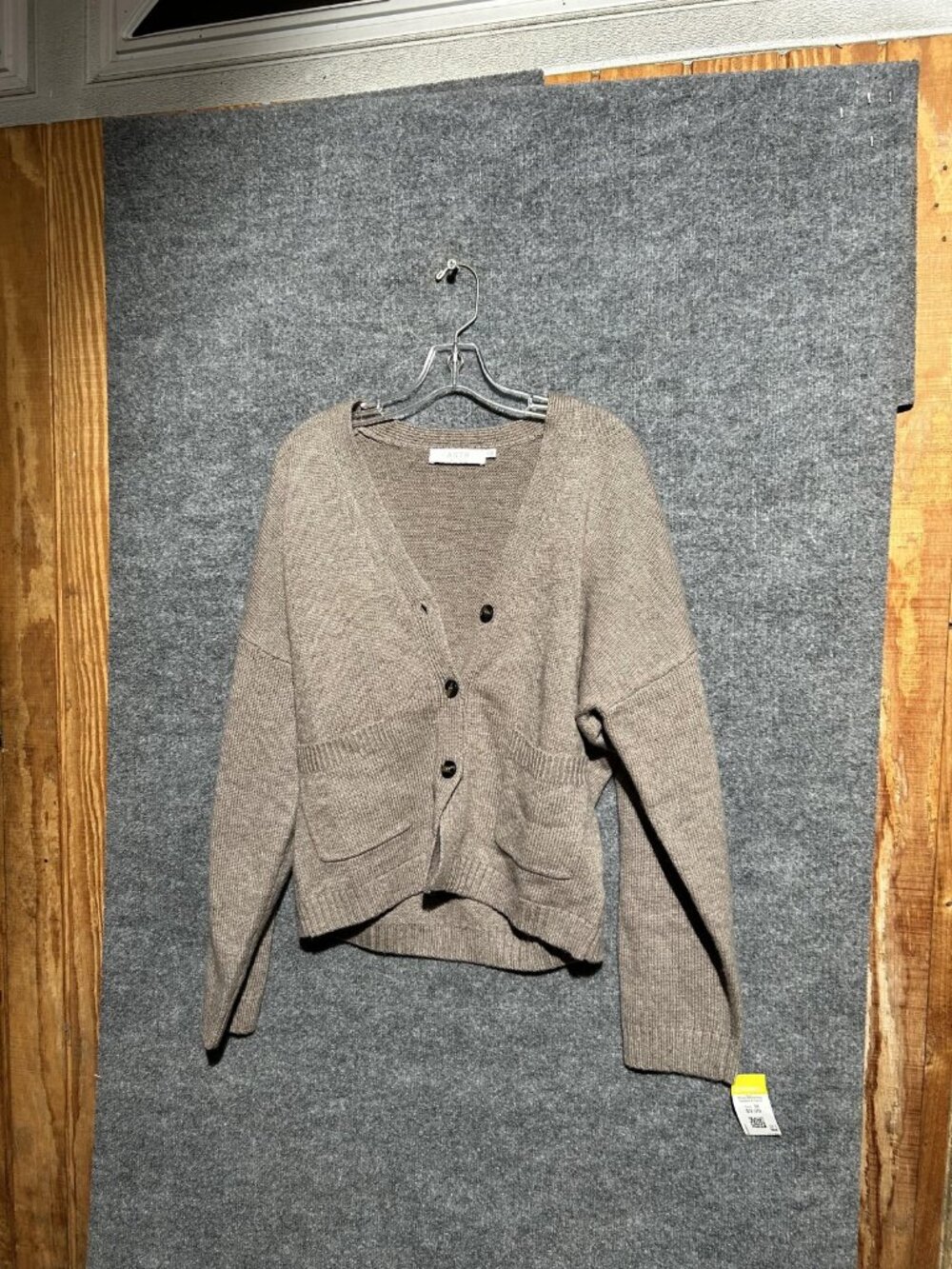 ASTR The Label Cardigan Sweater Womens Large Brown Mocha V Neck Knit Pockets